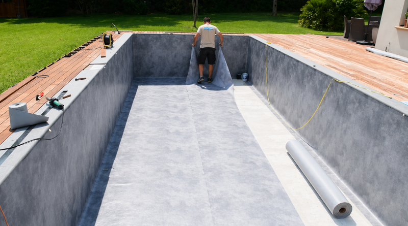 Revestimentos ganham protagonismo e redefinem padrão de qualidade em piscinas no Brasil