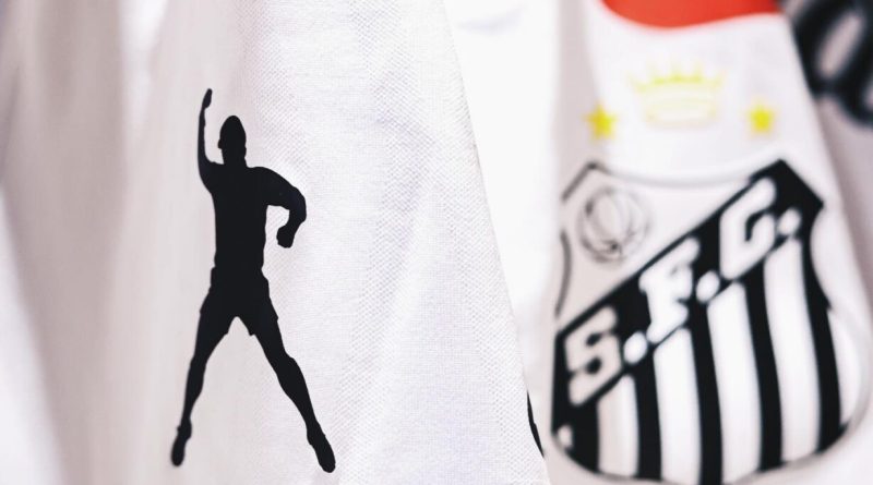 Veja o uniforme do Santos com ação comemorativa com Pelé - 2026-04-11 14:59:22