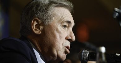 Carlo Ancelotti será protagonista de documentário de vencedor do Oscar