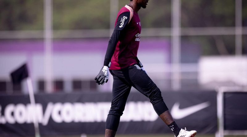 Corinthians define quantia para vender Hugo Souza