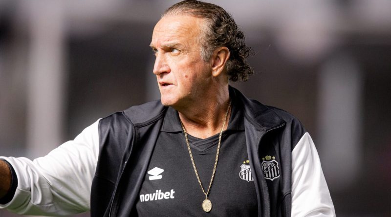 Cuca reclama da atuação santista: “Muito ruim”
