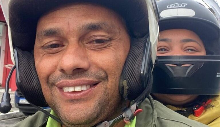 Empatia sobre duas rodas: motorista de aplicativo acolhe jovem cega após sucessivas rejeições em São Bernardo