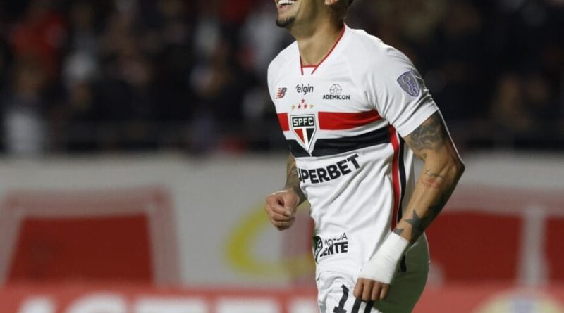 Luciano comenta sobre falta de confiança do São Paulo: “Temos que melhorar”
