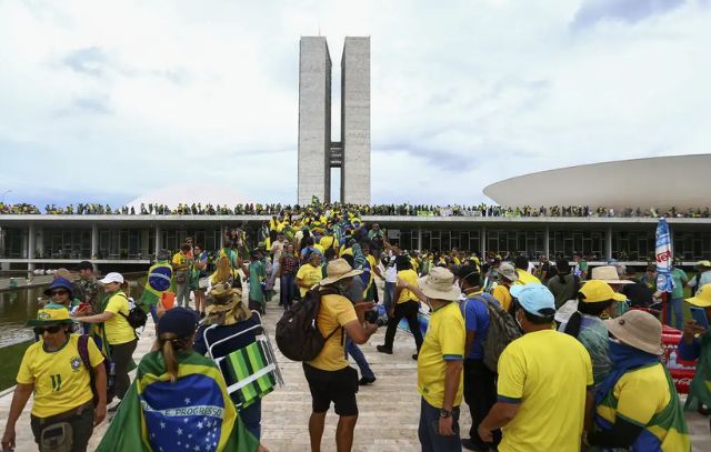 Maioria rejeita redução de penas do 8 de Janeiro, diz Quaest