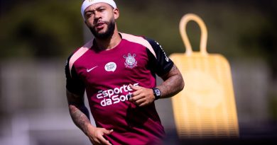 Memphis segue como desfalque e situação preocupa para Copa