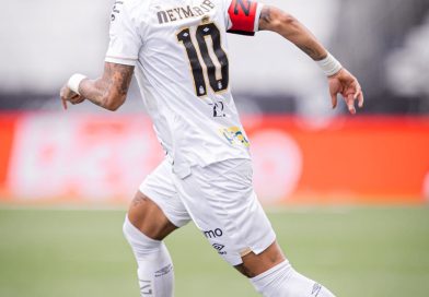 Neymar desconversa sobre lesão: “Não tem problema nenhum”