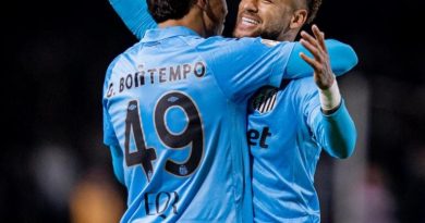 Neymar passa por exames de imagem após pedido da CBF