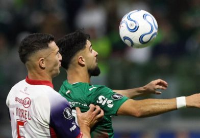 Palmeiras é derrotado e se complica na Libertadores