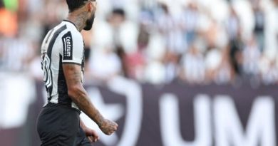 Palmeiras se aproxima de anúncio de Barboza; saiba o que falta