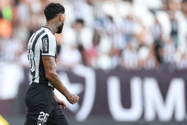 Palmeiras se aproxima de anúncio de Barboza; saiba o que falta