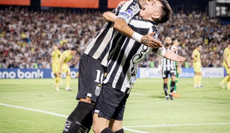 Santos leva empate no fim do Recoleta e segue em crise