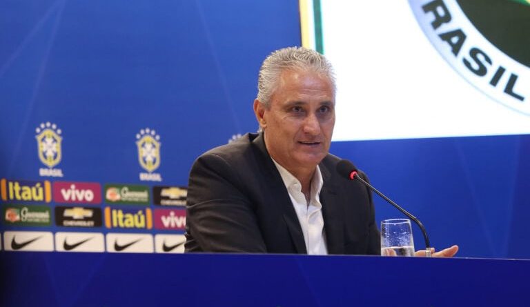 Tite comenta sobre interesse do Corinthians e pede desculpas