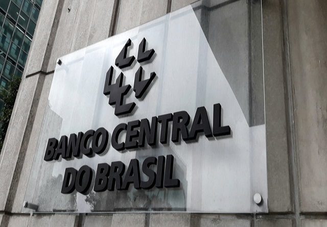 Copom corta Selic para 14,25% e divide economistas sobre próximos passos