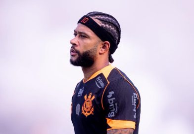Memphis: Técnico da Holanda atualiza situação física do camisa 10 e exalta o futebol brasileiro