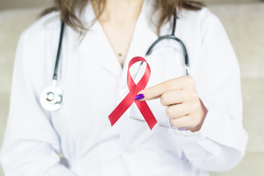 Prefeitura de SP oferece teste gratuito de HIV na Barra Funda