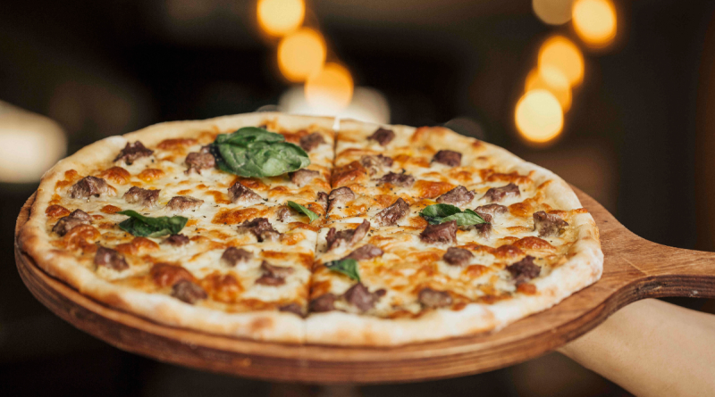 Brasil abre 13 pizzarias por dia, mas poder de compra diminui