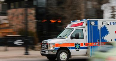 Rio Grande da Serra recebe ambulância para pacientes do SUS