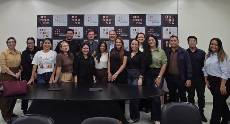 Agência GABC apresenta modelo de desenvolvimento regional a estudantes colombianos
